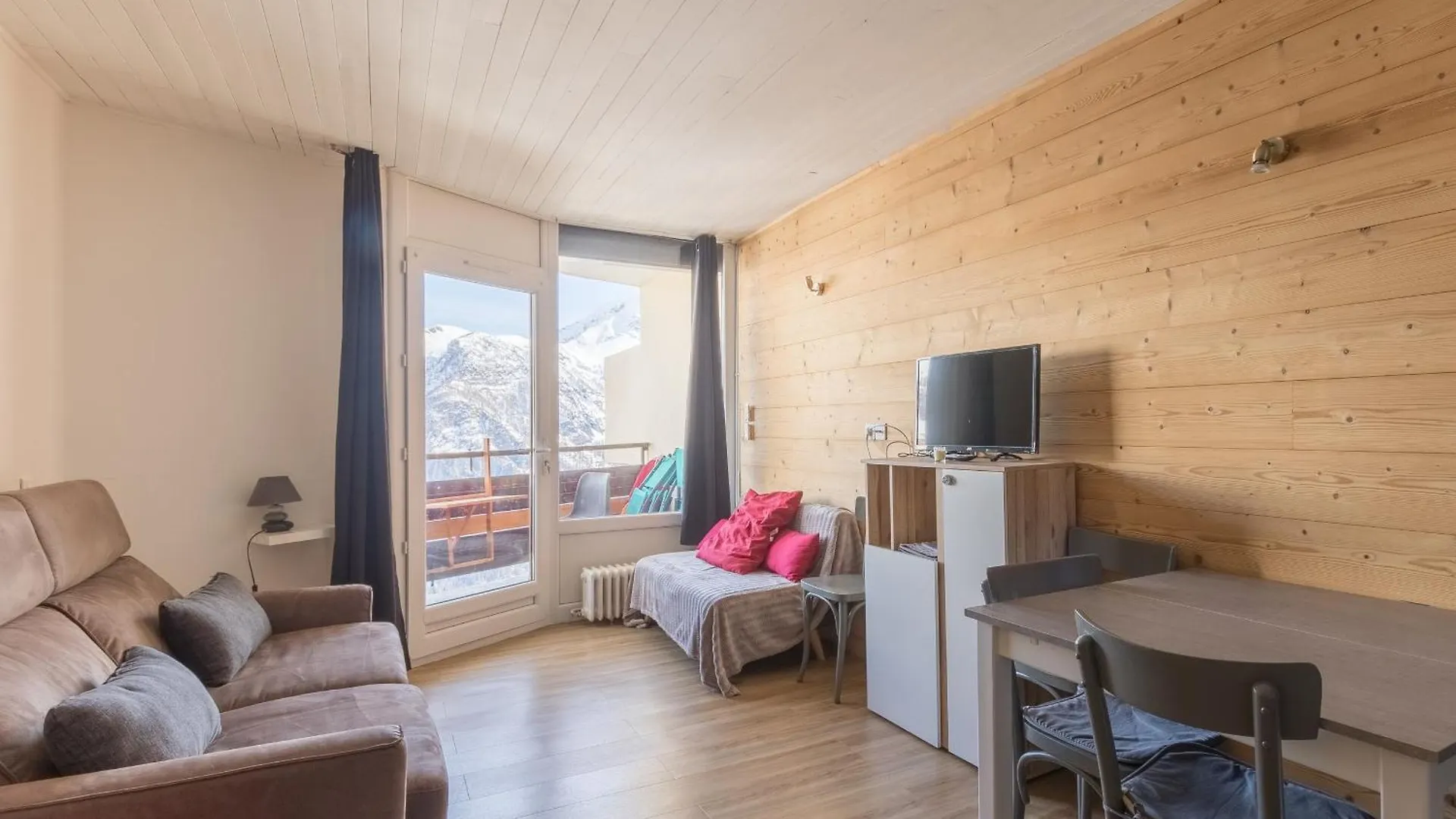 Estaris 1 N24 - St5 Apartment Orcieres